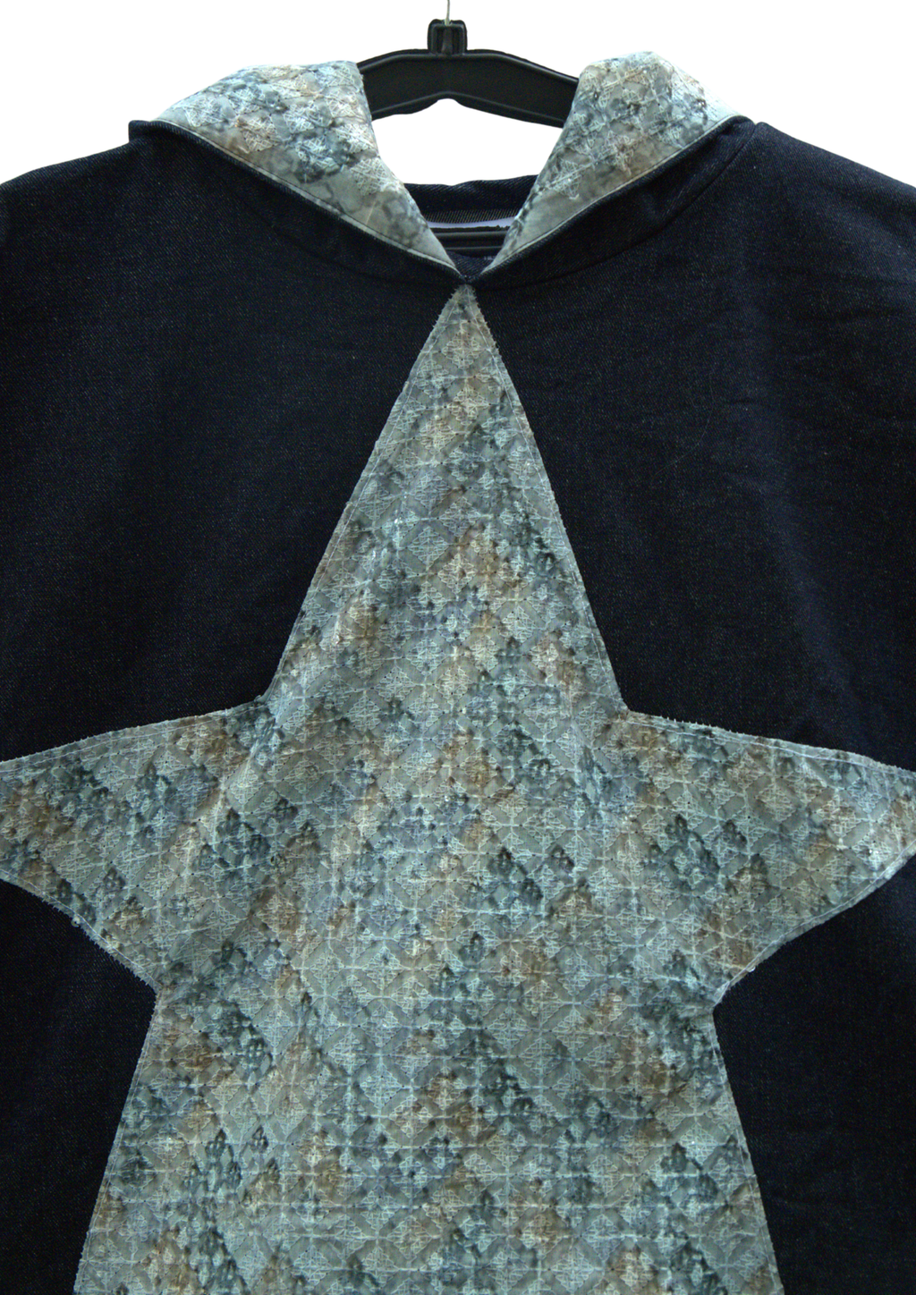 Star Hood Pullover