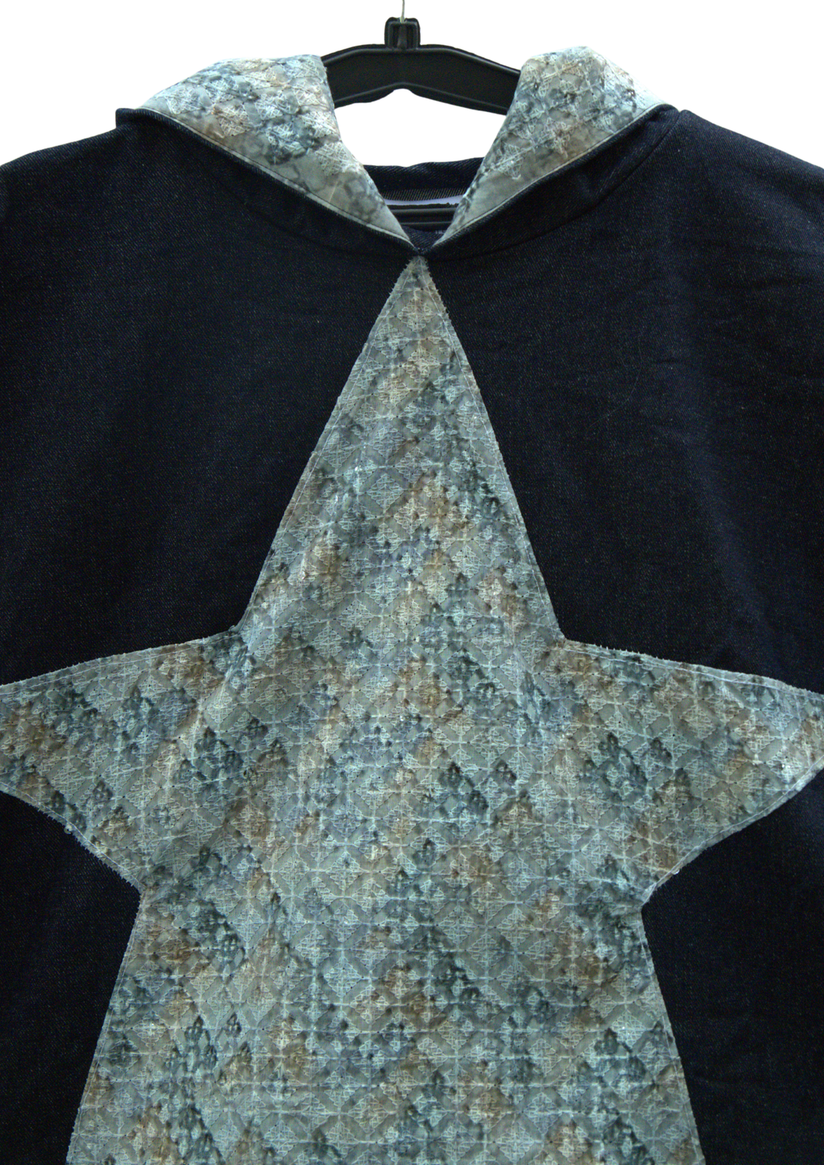 Star Hood Pullover